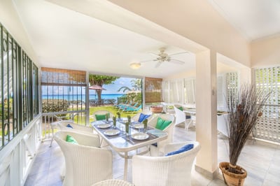 Luxury Villa Photo #8
