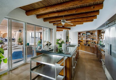 Luxury Villa Photo #15