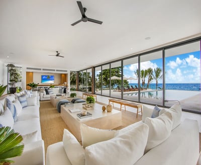 Luxury Villa Photo #11