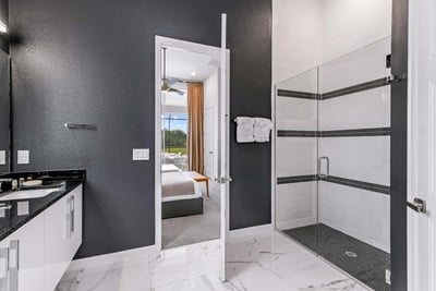 Luxury Villa Photo #38