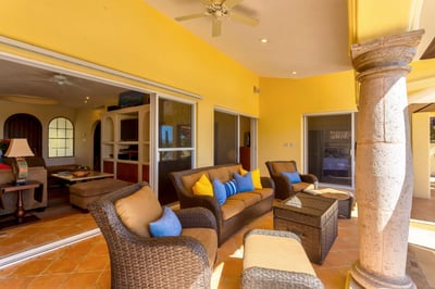 Luxury Villa Photo #12