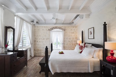 Luxury Villa Photo #13
