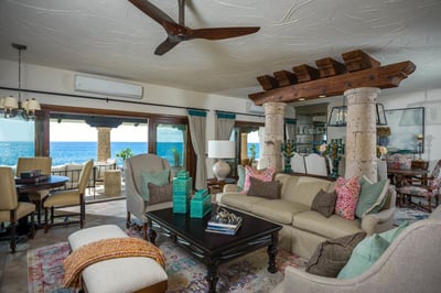 Luxury Villa Photo #7