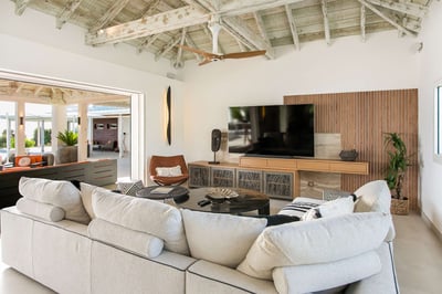 Luxury Villa Photo #22