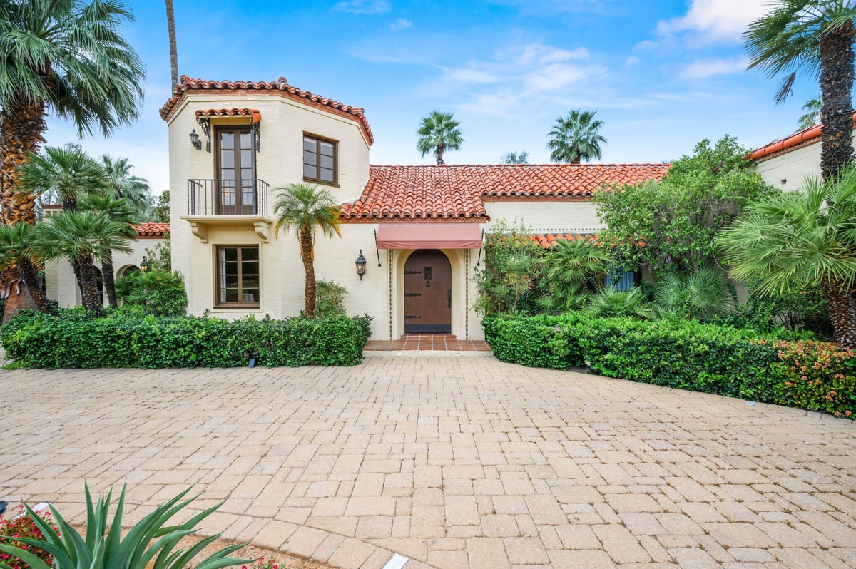 Sand Acre Estate
