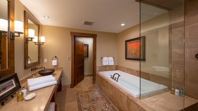 Primary ensuite with soaking tub