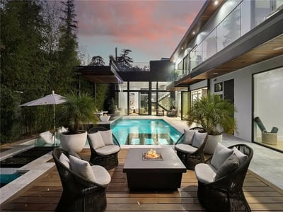 Luxury Villa Photo #3
