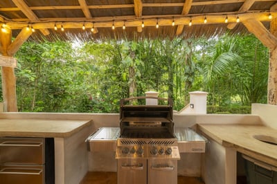 Luxury Villa Photo #11