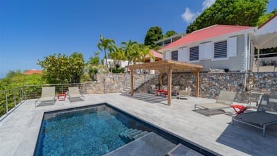 Luxury Villa Photo #2