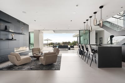 Luxury Villa Photo #15