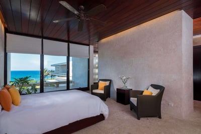 Luxury Villa Photo #11
