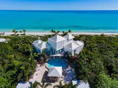 Luxury Villa Photo #3