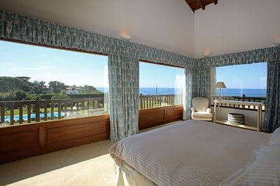 Luxury Villa Photo #18