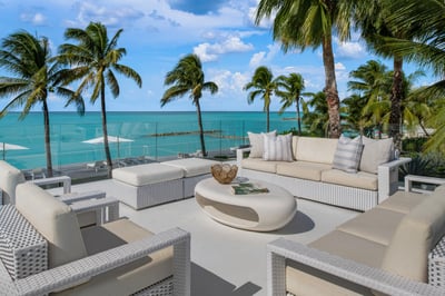 Luxury Villa Photo #17