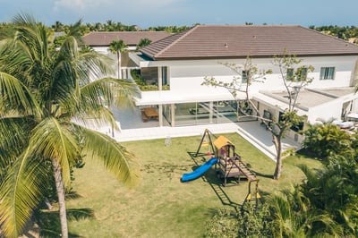 Luxury Villa Photo #14