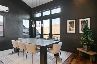 Luxury Villa Photo #17