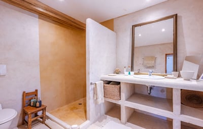 Luxury Villa Photo #49