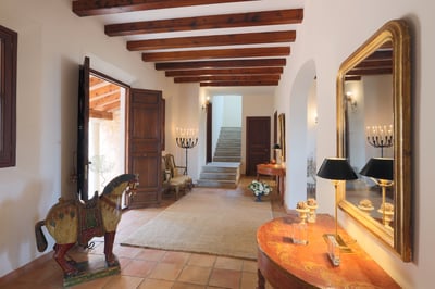 Luxury Villa Photo #15