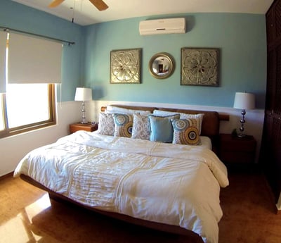 Luxury Villa Photo #25