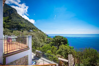 Luxury Villa Photo #15
