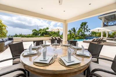Luxury Villa Photo #5