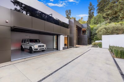 Luxury Villa Photo #11