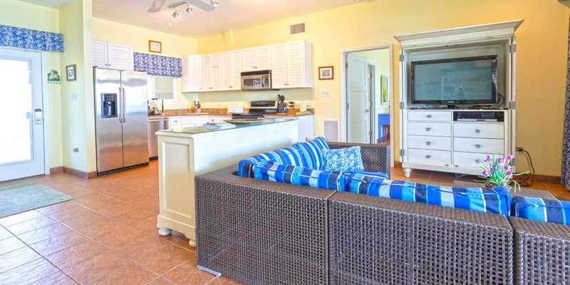 Cayman Castle & Guesthouse