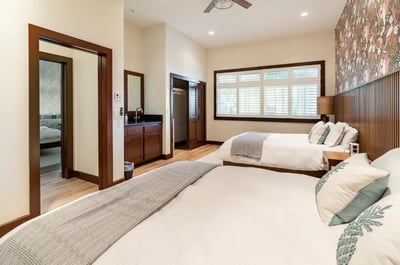 Luxury Villa Photo #64