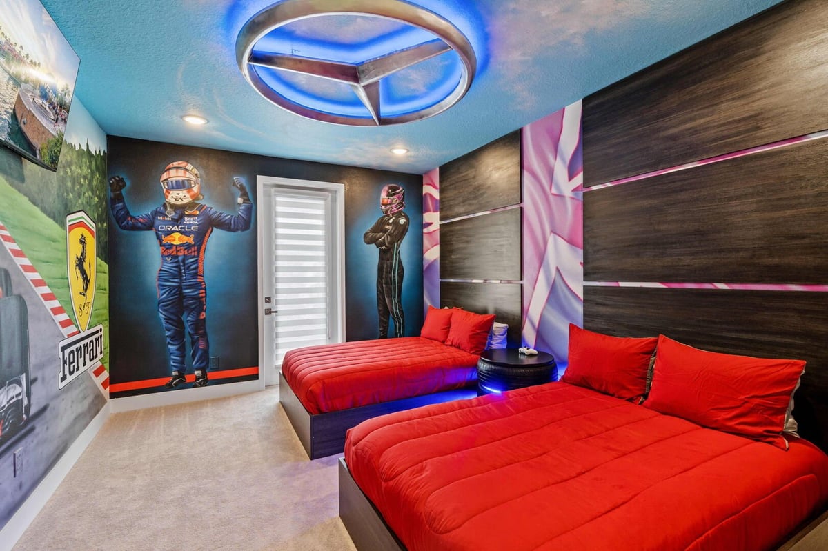 Adventure Galaxy Lodge