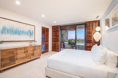 Luxury Villa Photo #19