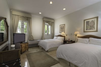 Luxury Villa Photo #15