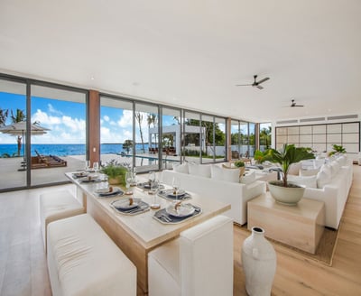 Luxury Villa Photo #20