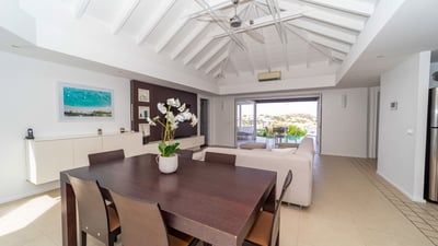 Luxury Villa Photo #13