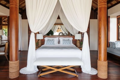 Luxury Villa Photo #5