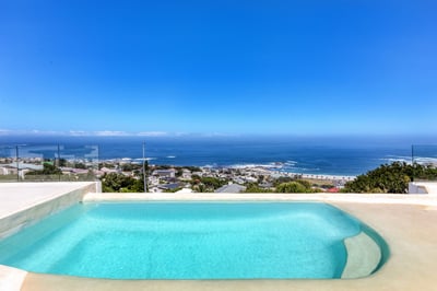 Luxury Villa Photo #7