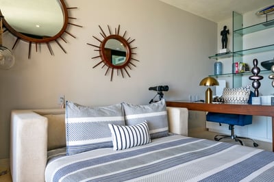 Luxury Villa Photo #41