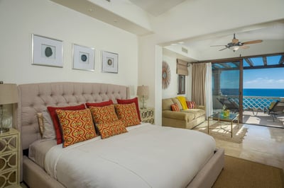 Luxury Villa Photo #20