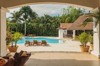 Luxury Villa Photo #6