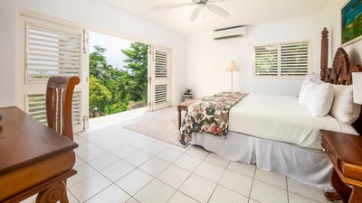 Luxury Villa Photo #16