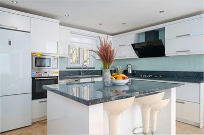 Luxury Villa Photo #10
