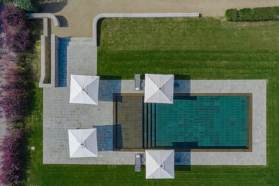 Luxury Villa Photo #4