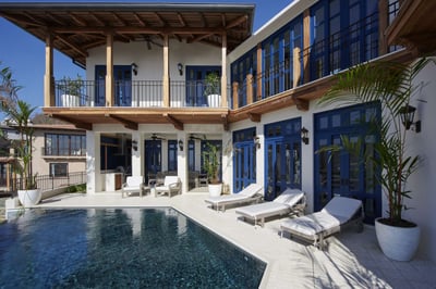 Luxury Villa Photo #3