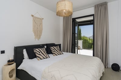 Luxury Villa Photo #19