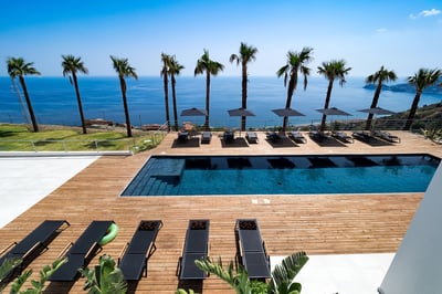 Luxury Villa Photo #4