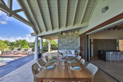Luxury Villa Photo #15