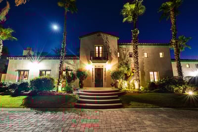 Luxury Villa Photo #12