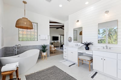 Primary en suite Oasis