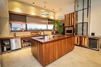 Luxury Villa Photo #22
