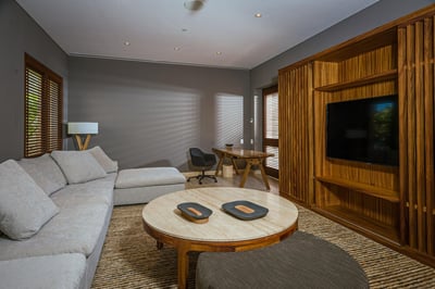 Luxury Villa Photo #31