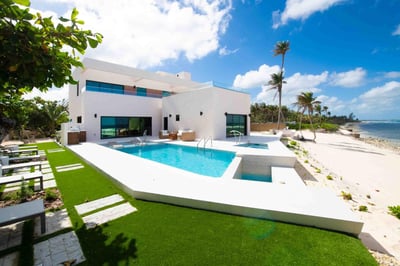 Luxury Villa Photo #6